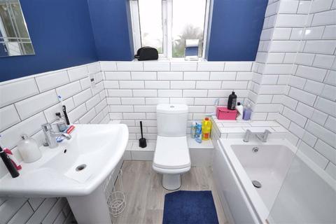 2 Apple Tree Lane, Kippax, Leeds, LS25 7SB