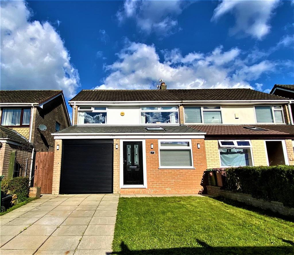 Douglas Avenue, Billinge, Wigan 3 bed semidetached house £269,950