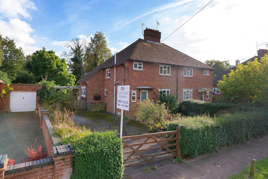 Ringden Avenue, Paddock Wood, Tonbridge 3 bed semidetached house £350,000