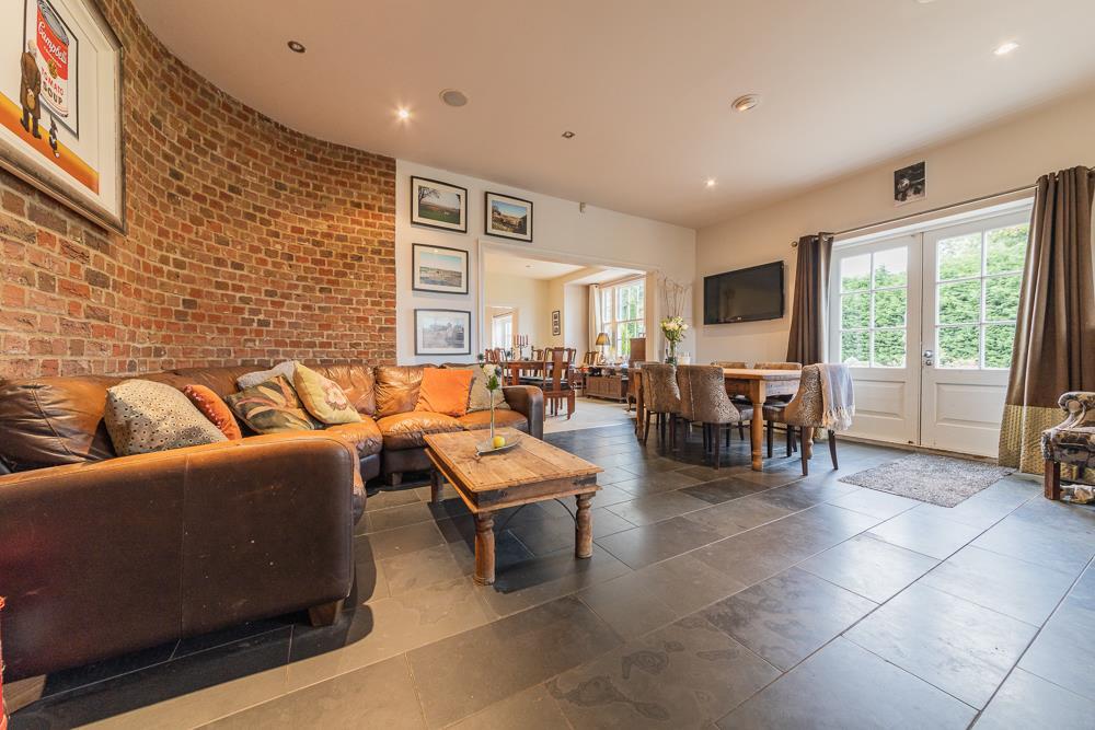 Main-Street-Market-Harborough-detached-house-1 V6 A2