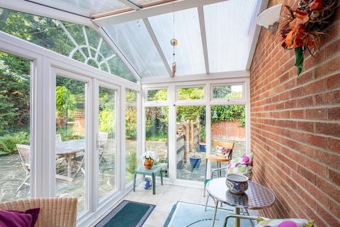 1 Rushley Close, Keston, BR2 6BZ