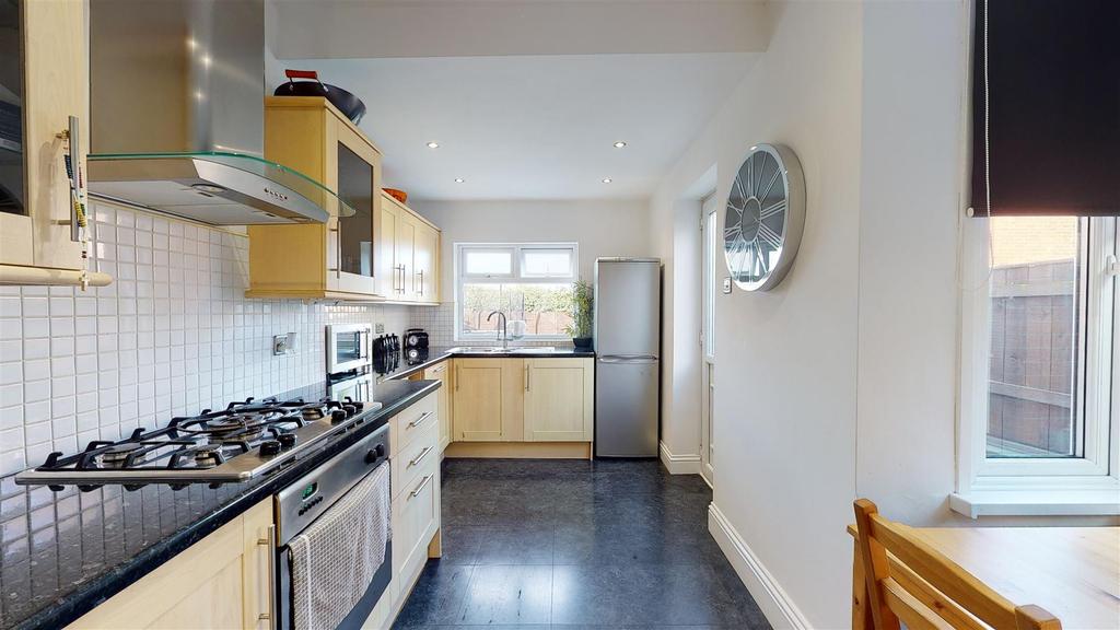 Kitchen/Breakfasting Room