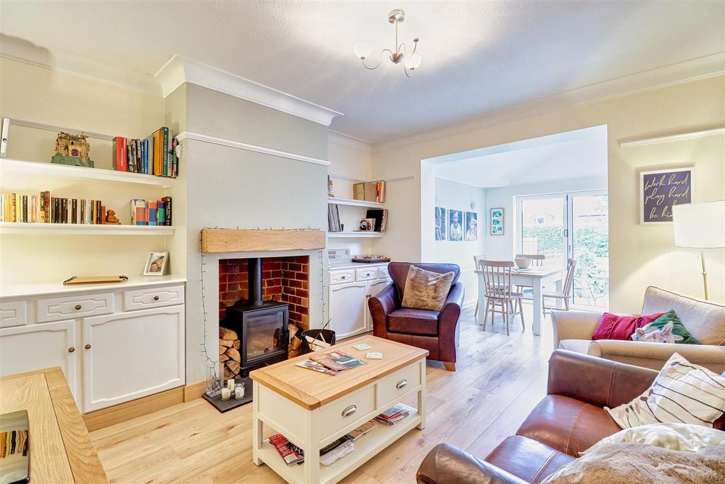 Family/dining room
