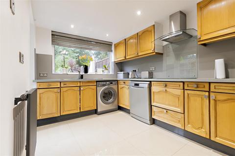 45 Hartfield Avenue, Elstree, Borehamwood, WD6 3JJ