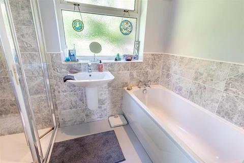 12 Dale Crescent, Hathersage, Hope Valley, S32 1AP