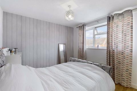 2 Burnsall Close, Worcester, WR4 0BD