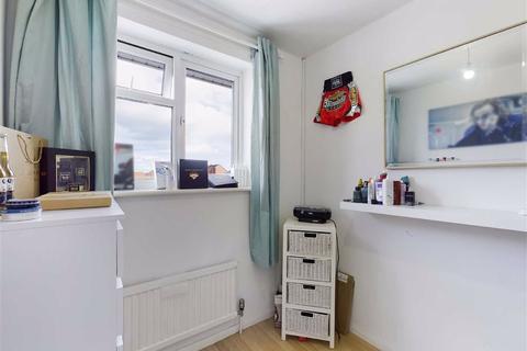 2 Burnsall Close, Worcester, WR4 0BD
