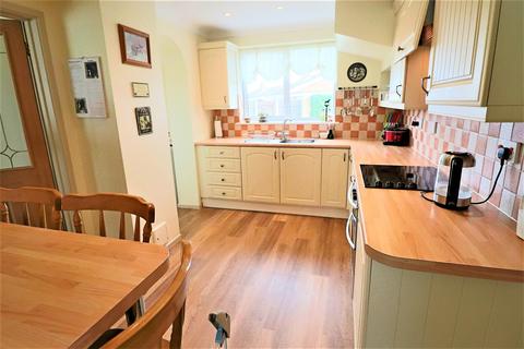 7 Breydon Way, Lowestoft, NR33 9AS