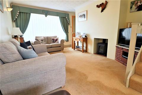 7 Breydon Way, Lowestoft, NR33 9AS