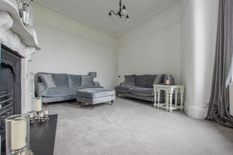 3 bedroom end of terrace house to rent, Knavesmire Crescent, South Bank, York, YO23 1ES