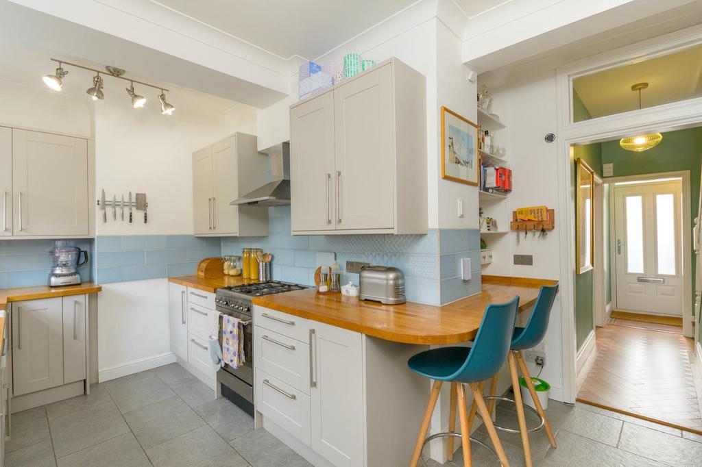 DAORMORC10 - Kitchen B.jpg