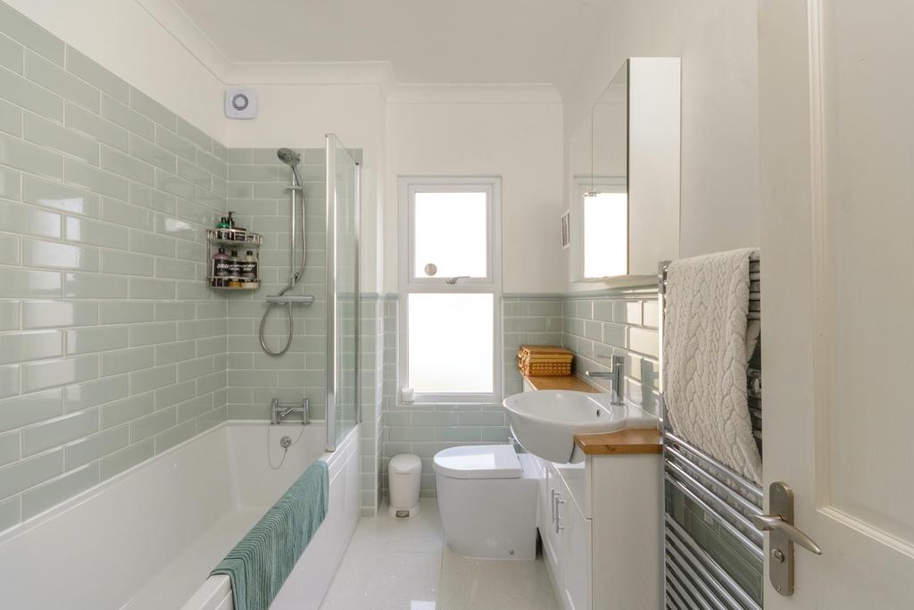 DAORMORC10 - Bathroom C.jpg