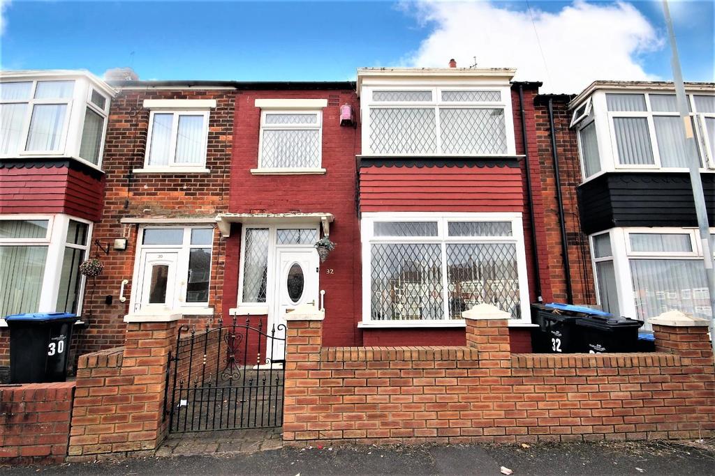 Stratford Crescent, Middlesbrough 3 bed terraced house £67,500