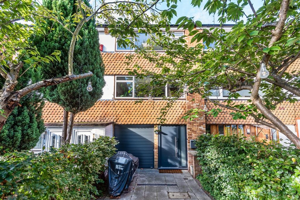 Leyland Road London SE12 3 bed townhouse £599,950