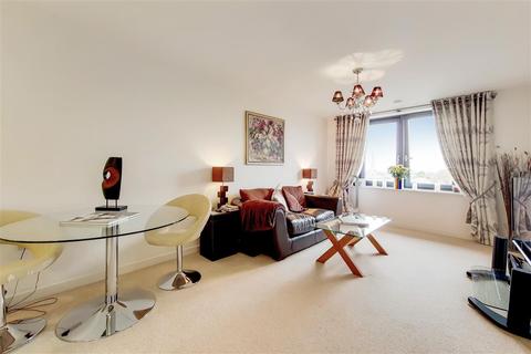 2 bedroom flat for sale, Putney Hill, SW15