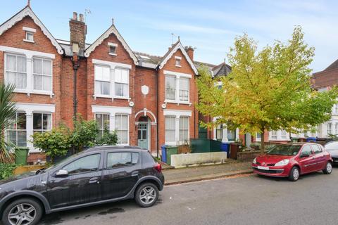 14 Waveney Avenue, London, SE15 3UE