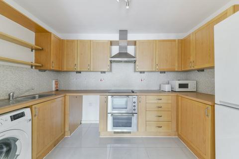 2 bedroom flat for sale, Winchmore Hill Road, Southgate