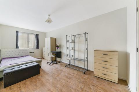 2 bedroom flat for sale, Winchmore Hill Road, Southgate