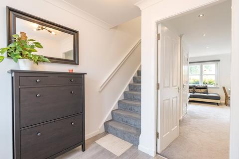 36 Bughtlin Market, Edinburgh, EH12 8XP