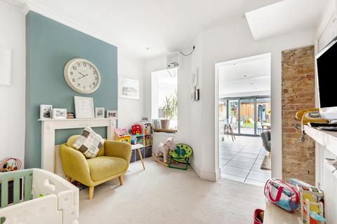 4 bedroom end of terrace house for sale - Haywood Road, Bromley