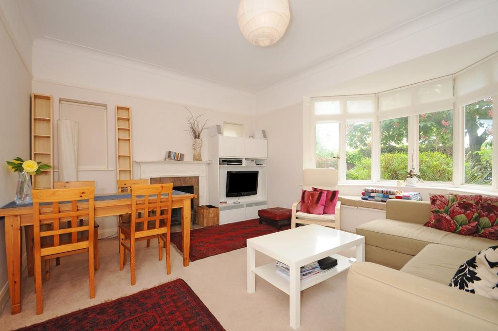 Wilton Grove Wimbledon SW19 2 bed flat £1,850 pcm (£427 pw)