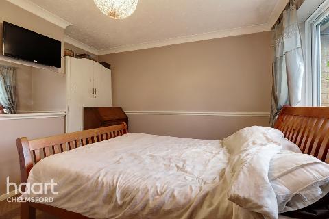 20 Blacksmith Close, Springfield, Chelmsford, CM1 6SY