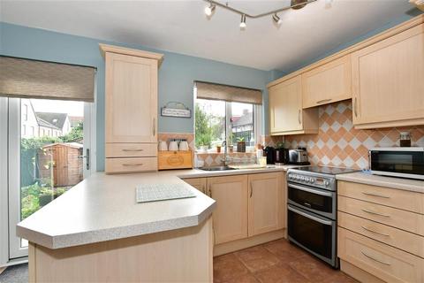 80 Bernards Close, Ilford, IG6 2SR
