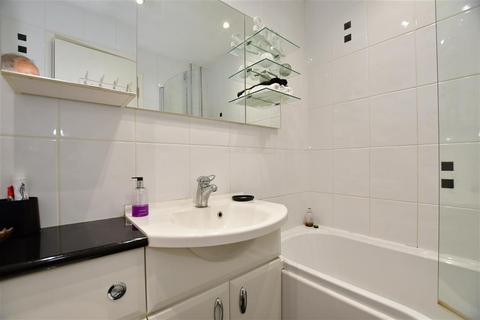 80 Bernards Close, Ilford, IG6 2SR