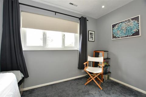 80 Bernards Close, Ilford, IG6 2SR