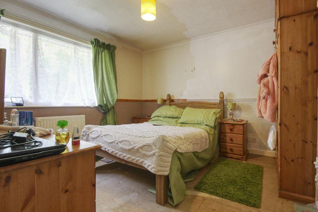 Bedroom 1 (Double)