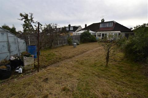 6 Halt Drive, Linford, Stanford-le-hope, SS17 0QZ