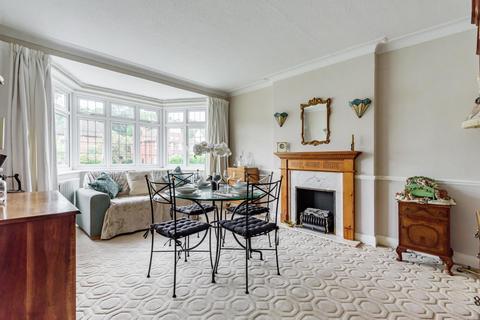 83 Malmains Way, Beckenham, BR3 6SF