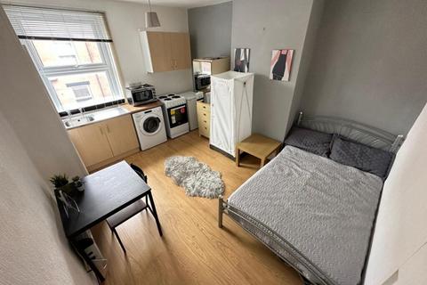 undefined, Flat 3, Recreation Terrace, Leeds, LS11 0AW