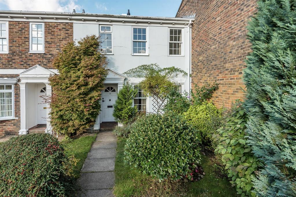 Heathfield Green, Midhurst, GU29 3 bed terraced house £350,000