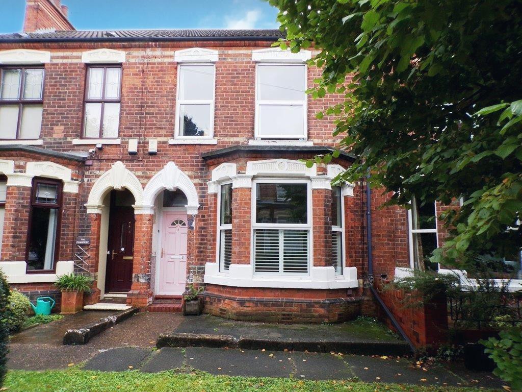 Malvern Avenue, Ella Street, Hull, HU5 3BD 2 bed terraced house £200,000