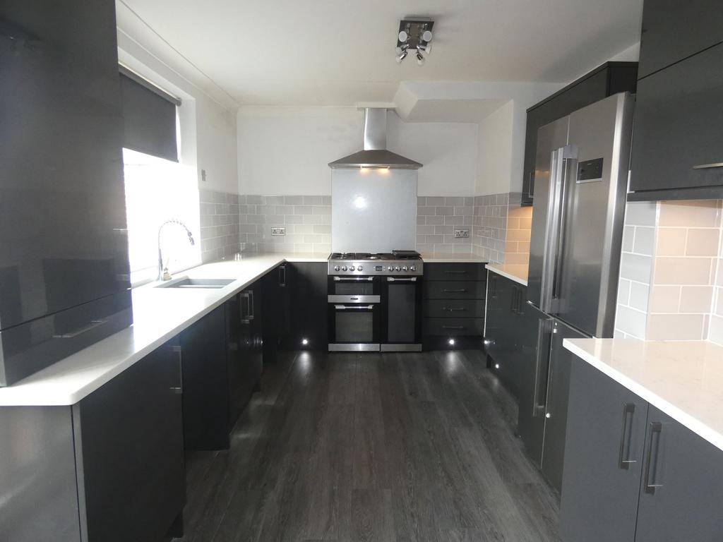 Rowsley Road, Hill Park, Jarrow... 3 bed terraced house £80,000