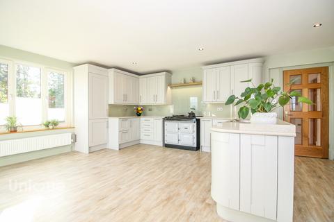 Leckonby Lodge Blackpool Old Road, Little Eccleston, Preston, PR3 0YQ