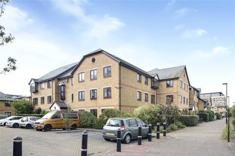 74 Riverside Close, London, E5 9SR