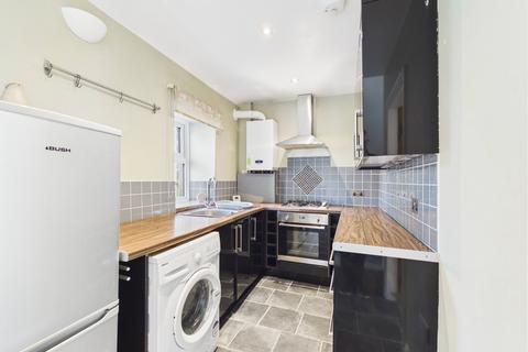 2 bedroom cottage to rent, Chapel Road, Steeton, BD20
