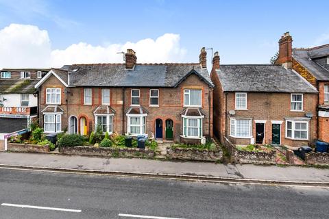 106 Broad Street, Chesham, HP5 3ED