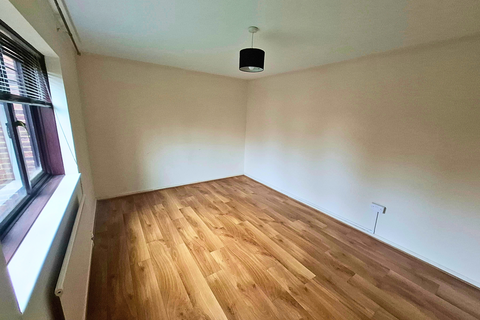 2 bedroom apartment to rent, Abbotts Place, CM2