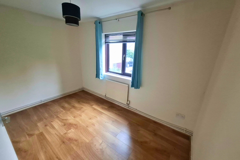 2 bedroom apartment to rent, Abbotts Place, CM2