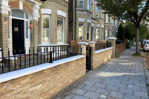 2 bedroom flat to rent, Lambert Road, London