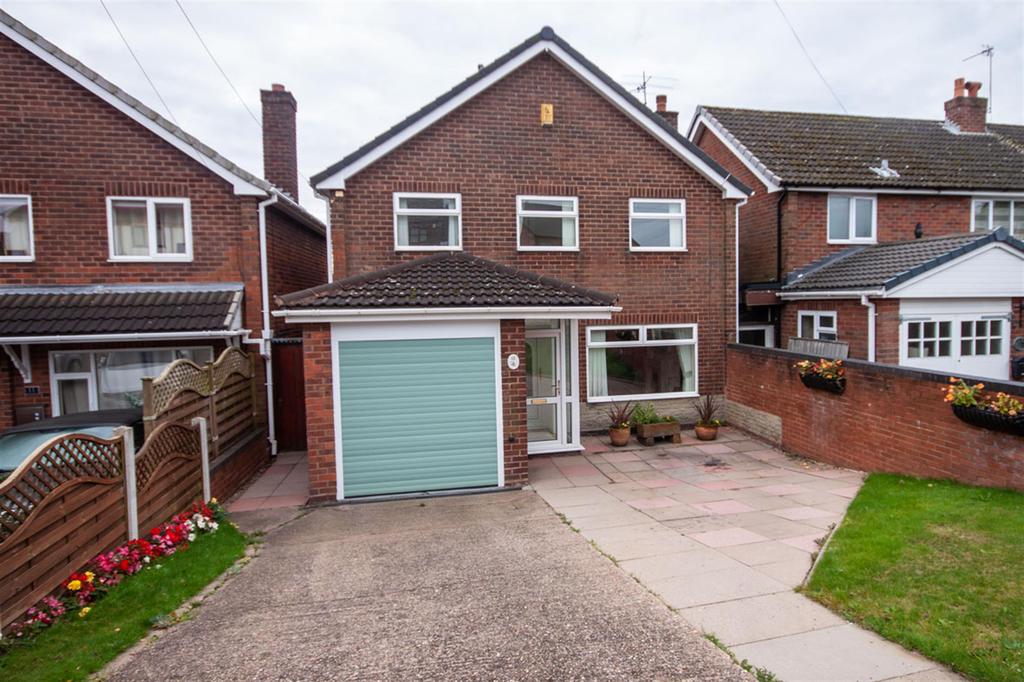 High Street, Chase Terrace... 3 bed detached house £265,000