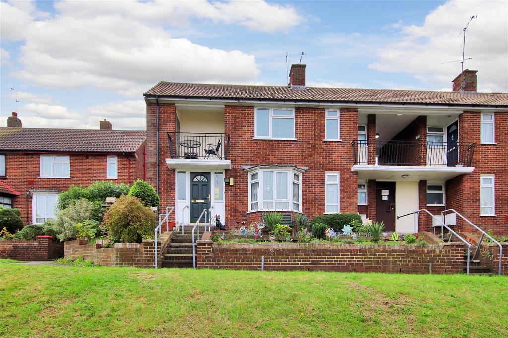 Pier Road, Gillingham, Kent, ME7 1 bed apartment £150,000