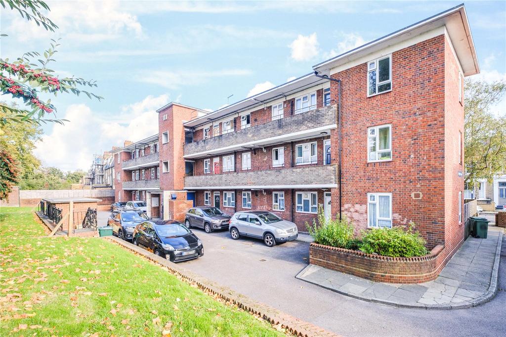 St. Donatts Road, London, SE14 3 bed apartment £335,000