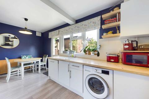 46 Stonelea Road, Hemel Hempstead, HP3 9JZ