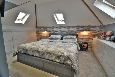 44 Efflinch Lane, Barton Under Needwood, Burton-on-trent, DE13 8EU