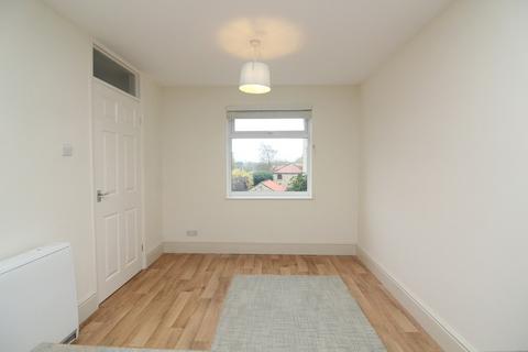 3 bedroom semi-detached house to rent, West Ridge, Moulton, Richmond