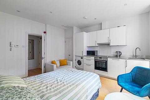 Studio to rent, Ganton Street, Soho W1